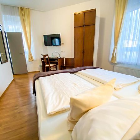 Hotel Waldschloesschen مولهايم ان الرور دير المظهر الخارجي الصورة