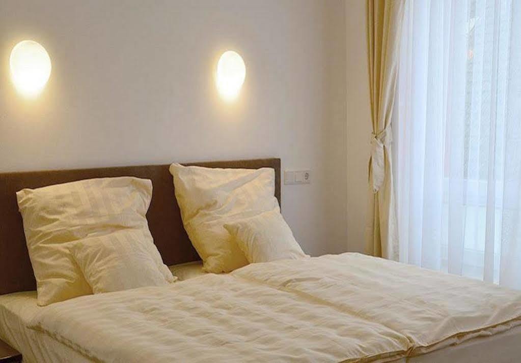 Hotel Waldschloesschen مولهايم ان الرور دير المظهر الخارجي الصورة