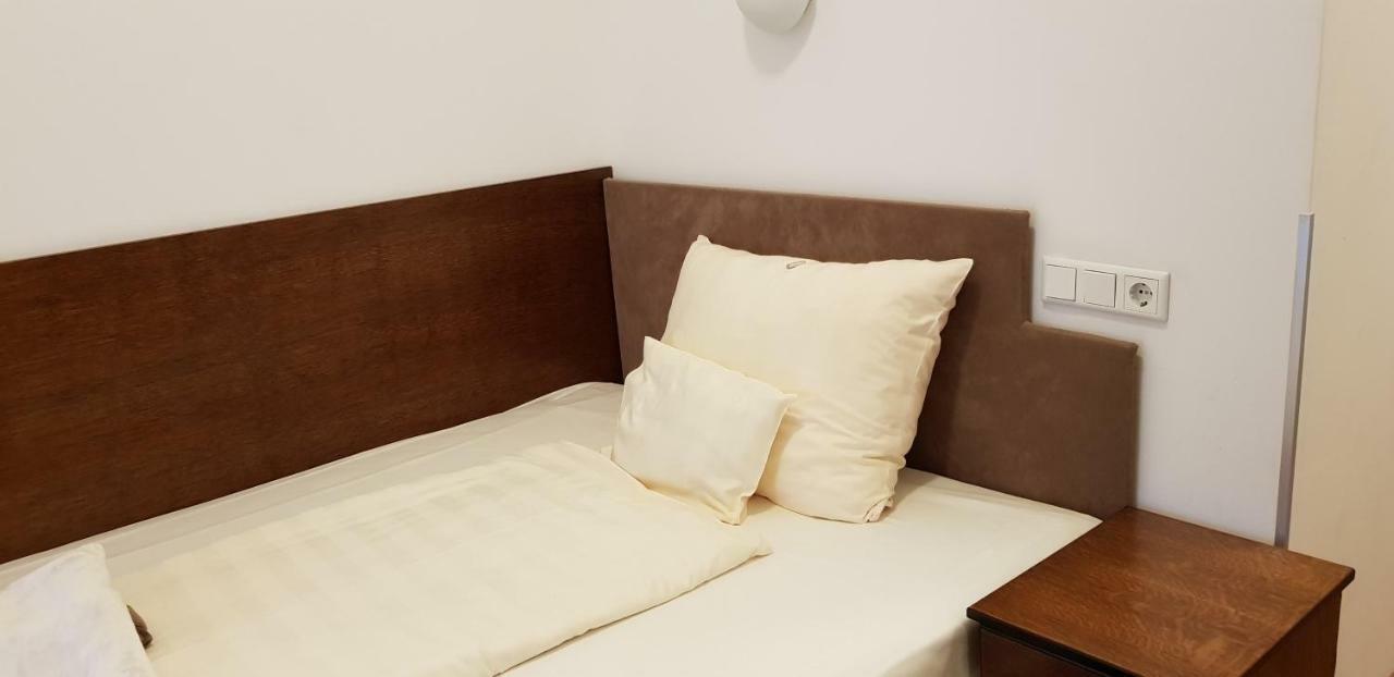 Hotel Waldschloesschen مولهايم ان الرور دير المظهر الخارجي الصورة
